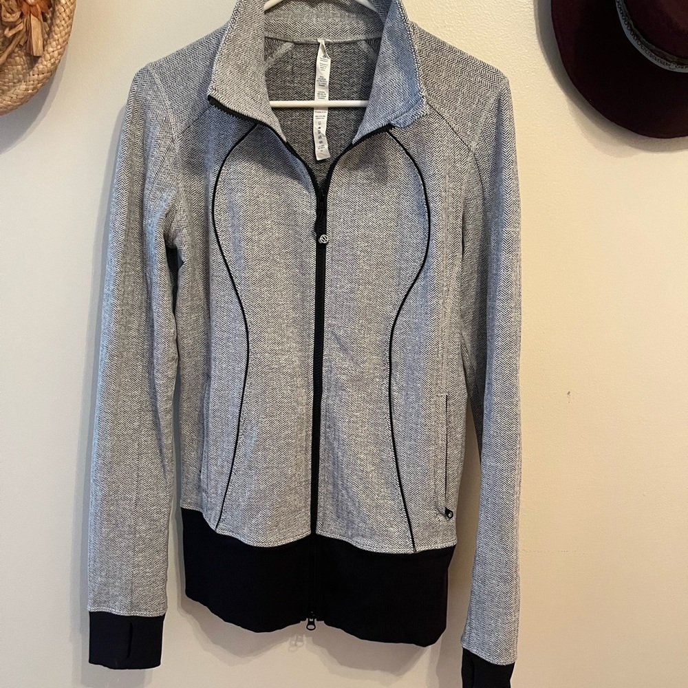 Lululemon Women's Gray Zip-Up Jacket
